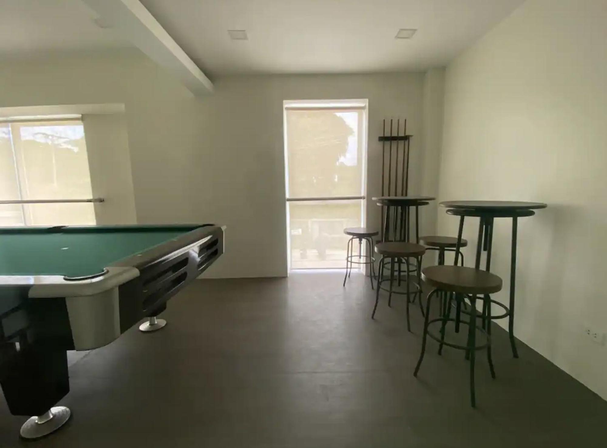 Veronica'S Homestay At Marina Spatial Condo Dumaguete City Ngoại thất bức ảnh
