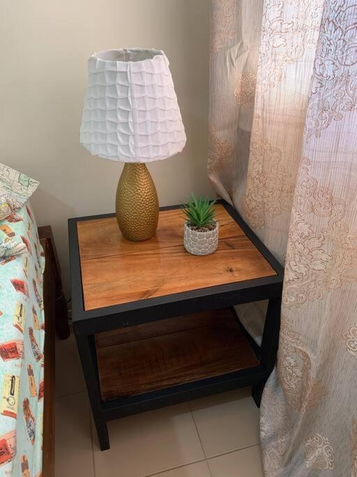 Veronica'S Homestay At Marina Spatial Condo Dumaguete City Ngoại thất bức ảnh
