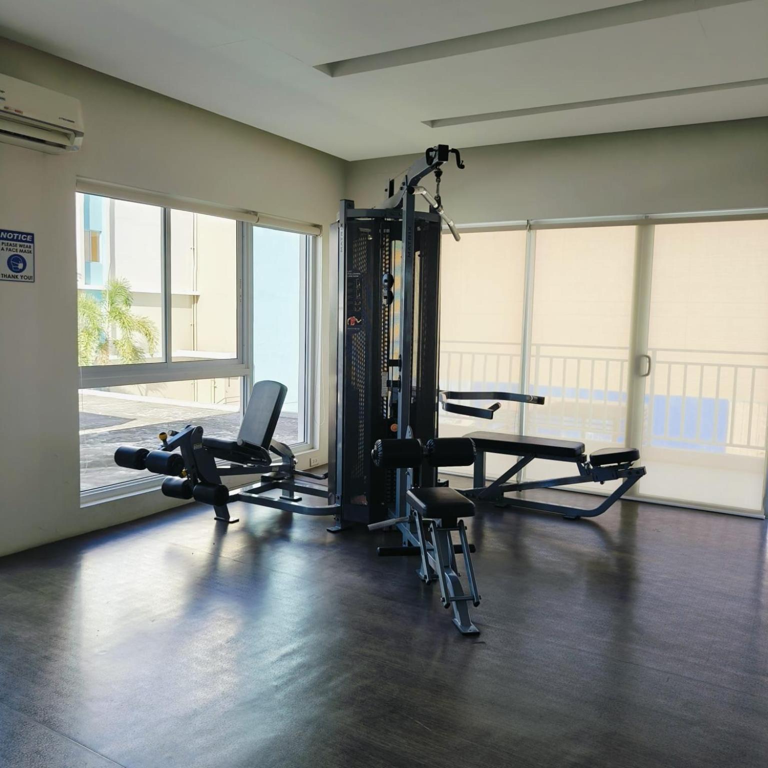 Veronica'S Homestay At Marina Spatial Condo Dumaguete City Ngoại thất bức ảnh